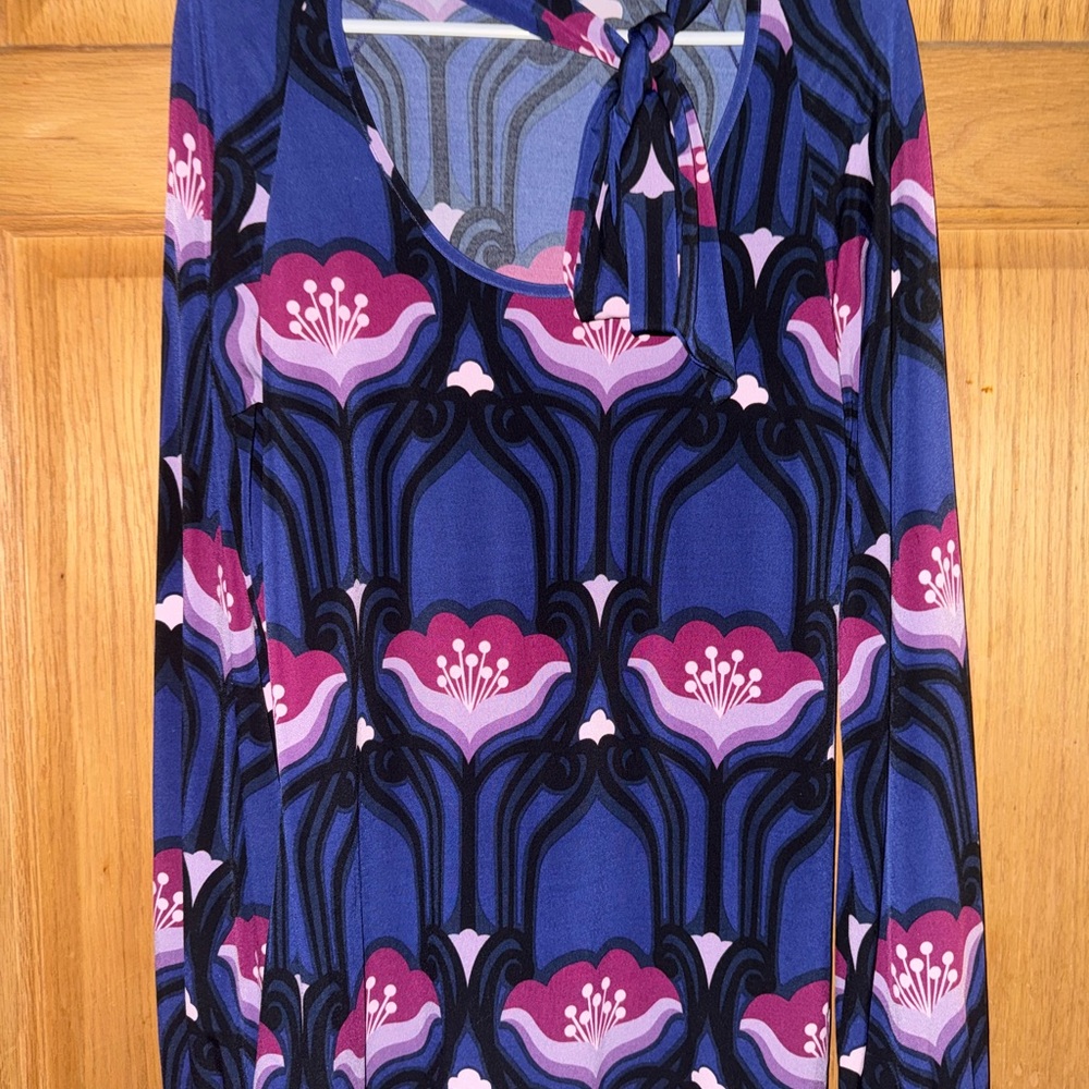 Express Boho Floral Blouse Top With Neck Tie Size Large